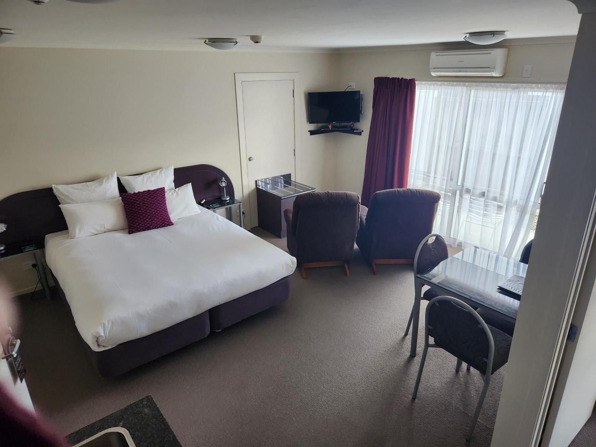 B-Ks Premier Motel Palmerston North Exterior photo
